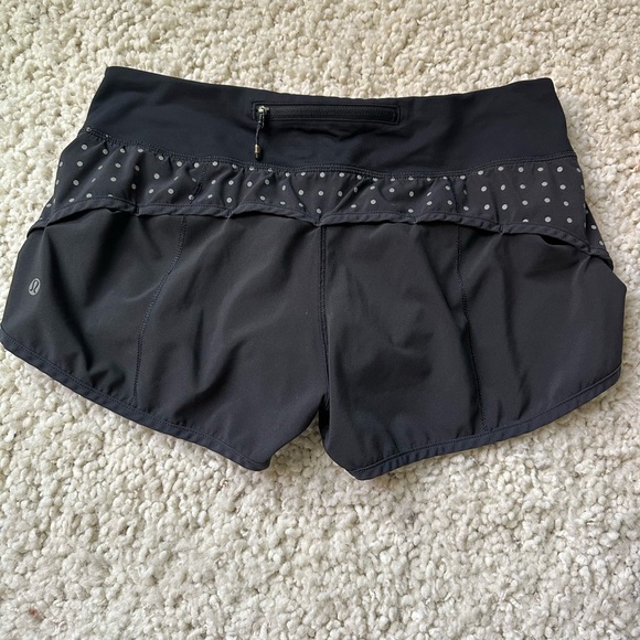 Lululemon Speed Shorts Black Reflective Dots - Picture 3 of 5
